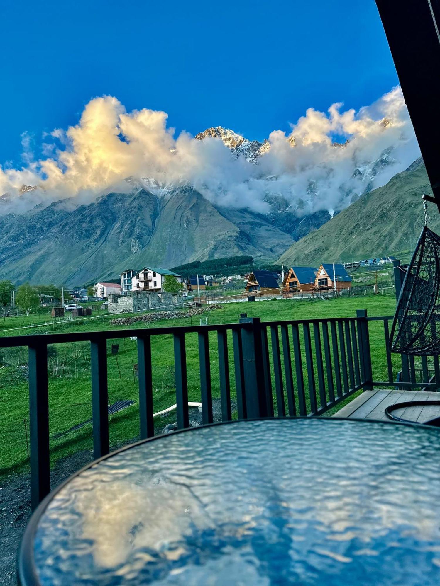 Royal Cottages Kazbegi Kültér fotó
